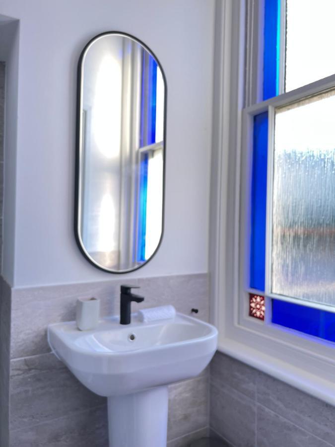 Lovely 1-Bedroom Flat In St Leonards On Sea Exterior foto